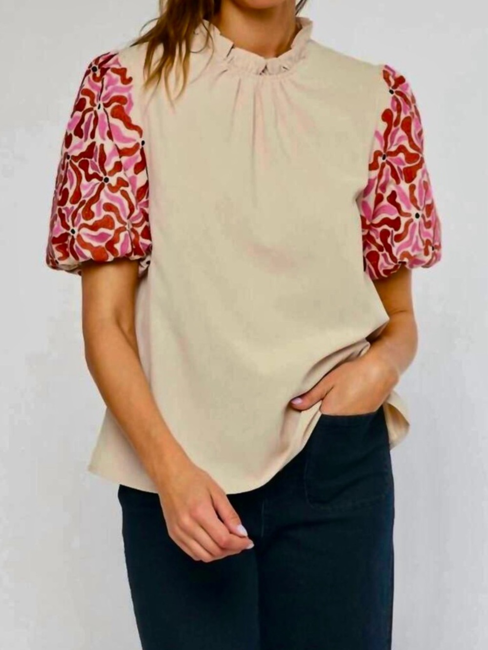 Entro Cream Puff-Sleeve Top with Pink & Red Patterned Sleeves M NWOT